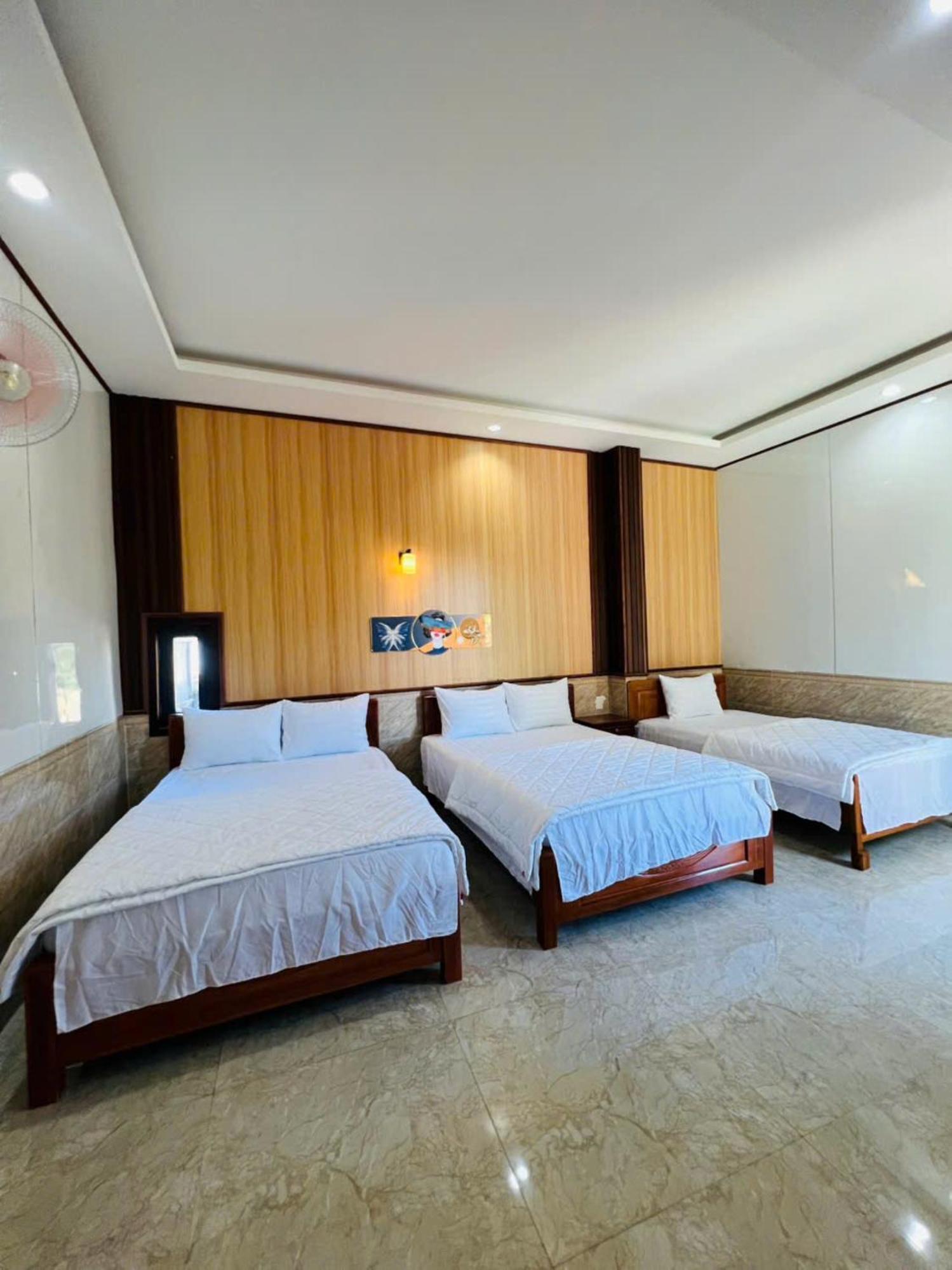 Binh Minh Hotel Pleiku Buitenkant foto