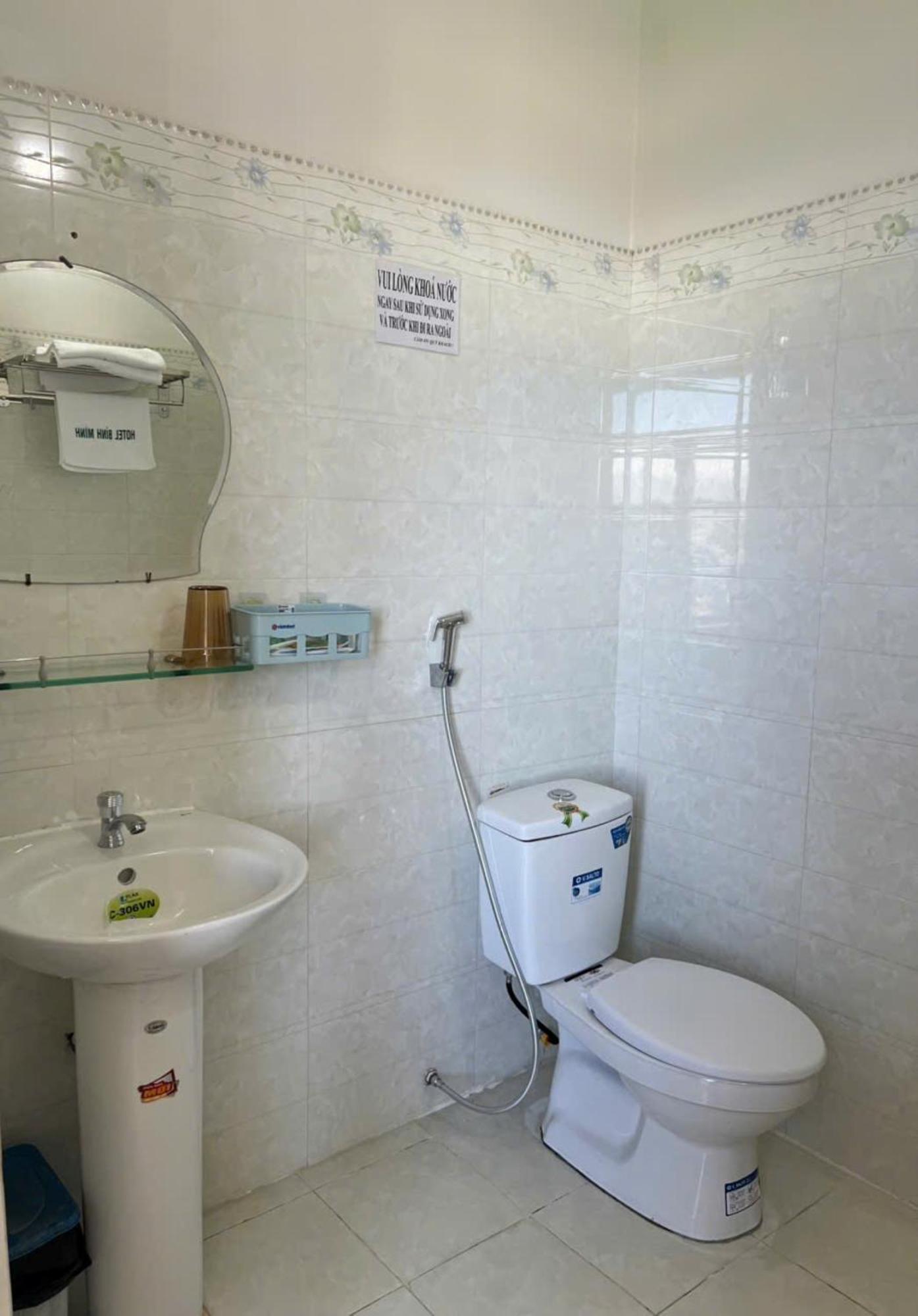 Binh Minh Hotel Pleiku Buitenkant foto