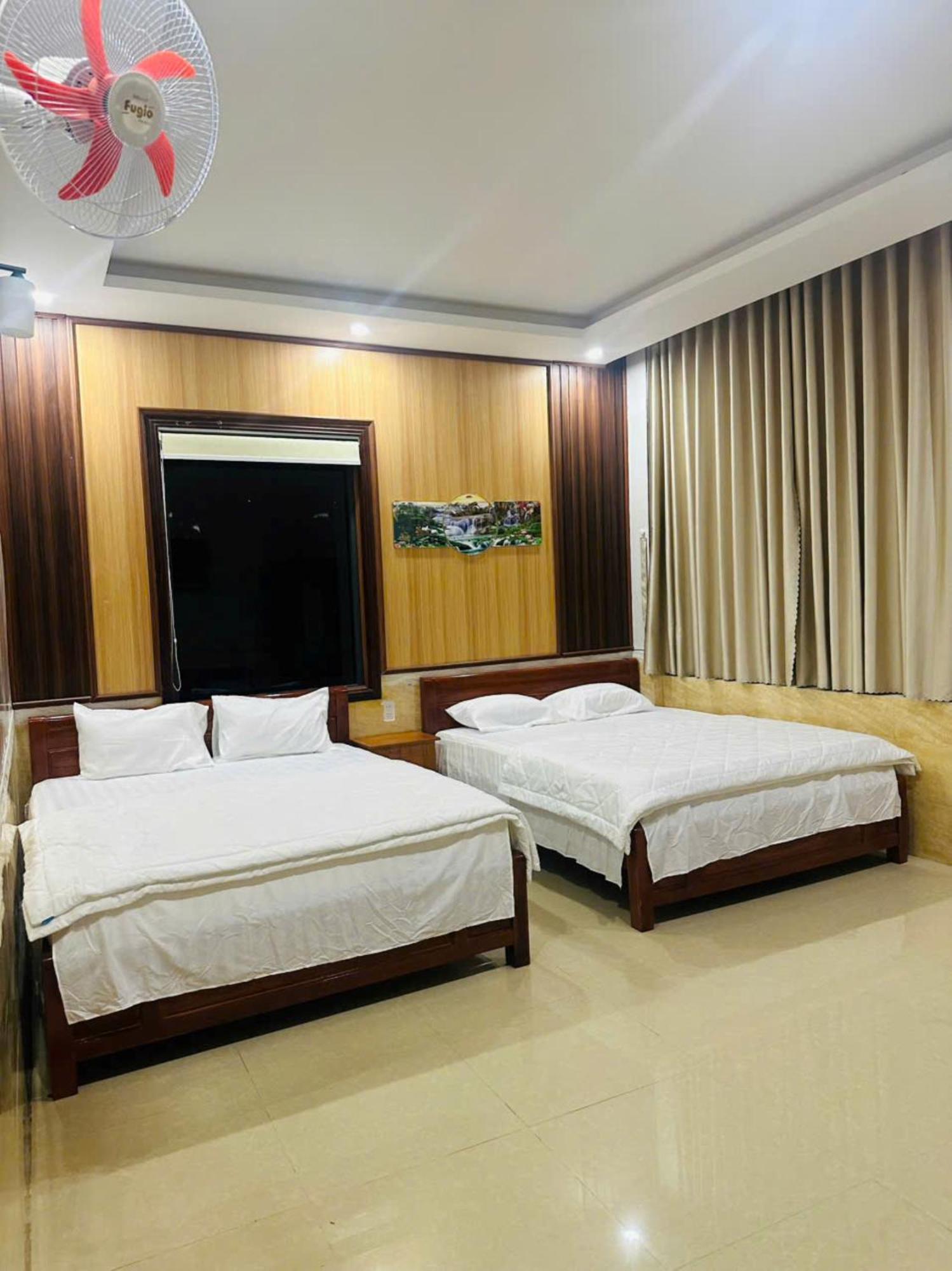 Binh Minh Hotel Pleiku Buitenkant foto